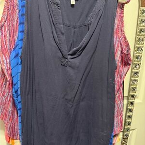 Women's Navy Sleeveless Top
